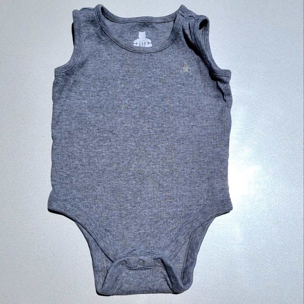 GAP Baby Sleeveless Ribbed Tank Top Onesie Size 3-6 Months Gray